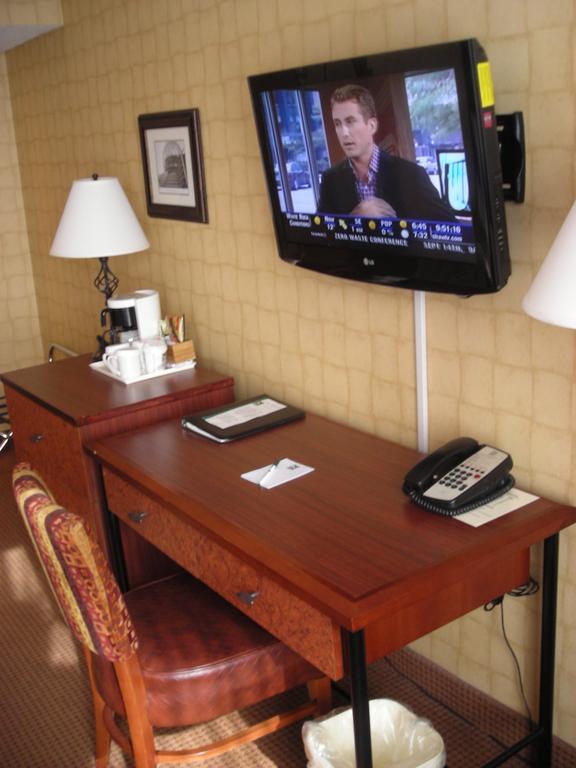 Quality Hotel Downtown-Inn At False Creek Vancouver Kamer foto